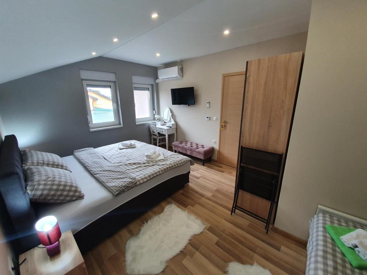 Apartman Bozur **** Satnica Dakovacka Eksteriør bilde