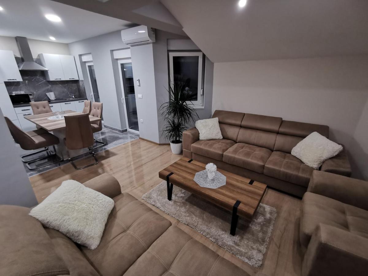 Apartman Bozur **** Satnica Dakovacka Eksteriør bilde