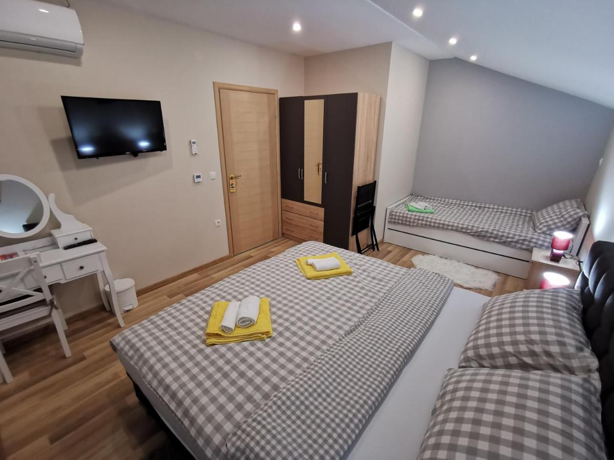 Apartman Bozur **** Satnica Dakovacka Eksteriør bilde