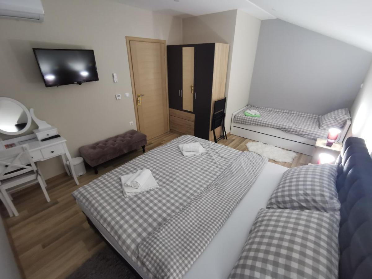 Apartman Bozur **** Satnica Dakovacka Eksteriør bilde